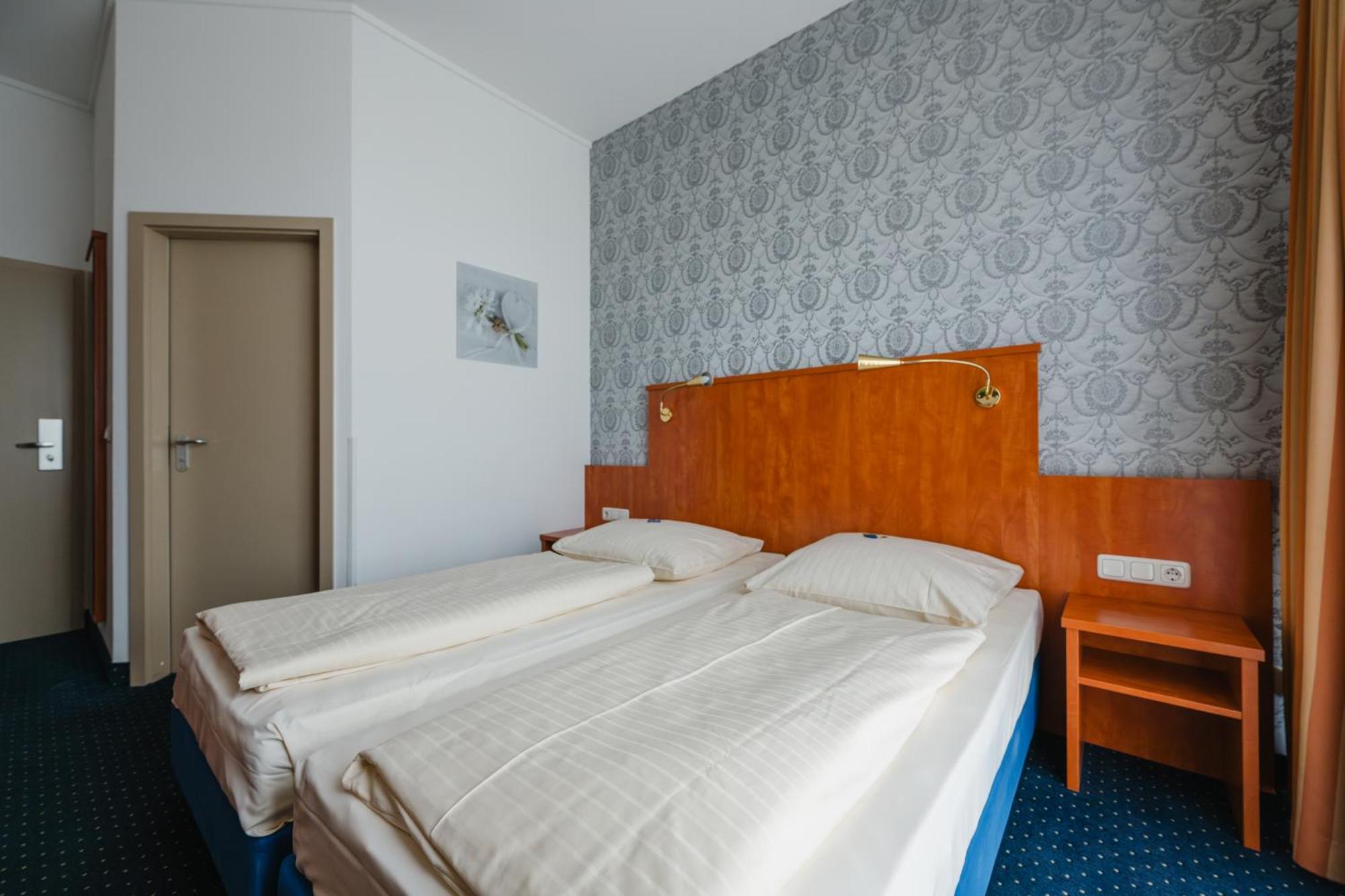 Hotel Mirage Duisburg Exterior photo